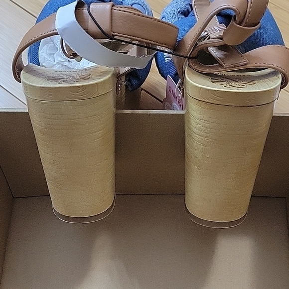 Tan and Blue Platform Shoes by Sam & Libby - Picture 3 of 3